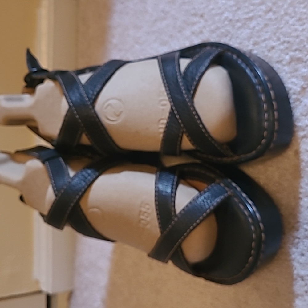 BORN wedge sandals black size 8